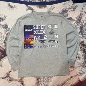 Majestic Athletic Super Bowl XLIX Patriots vs Seahawks Long Sleeve T-Shirt